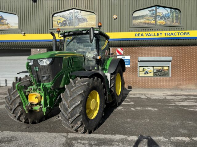 2020 John Deere 6215 R