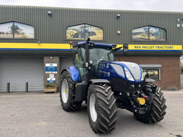 Lot 10: 2024 New Holland T7.225