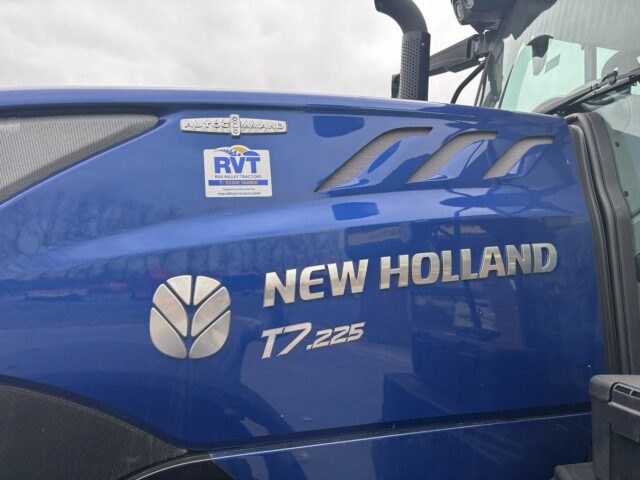 Lot 10: 2024 New Holland T7.225