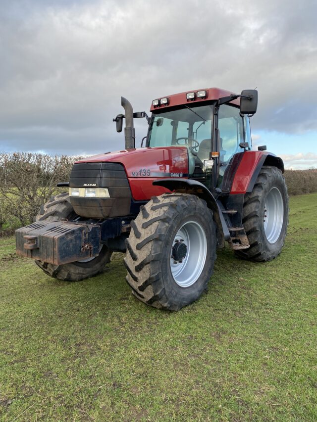 Case MX135