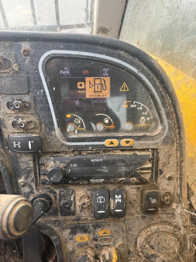 Lot 116: JCB AGRI-SUPER Telehandler