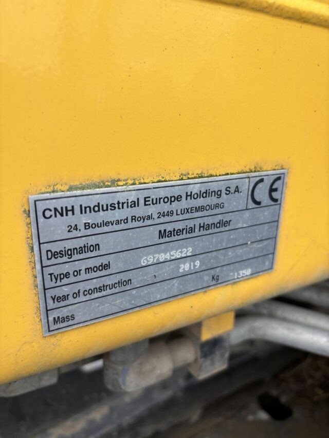 Lot 125: New Holland Telehandler