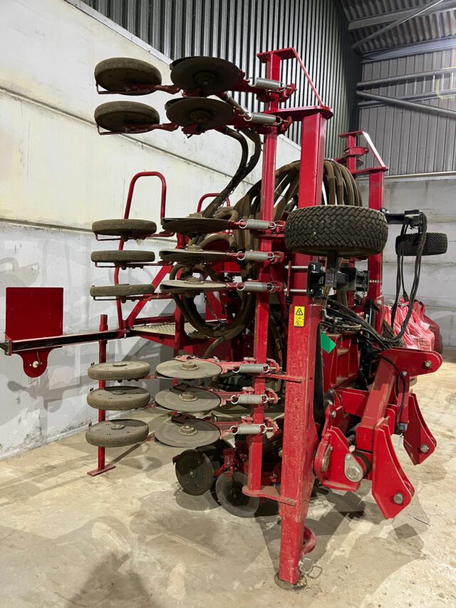 2019  Weaving IR 6001M inter row drill