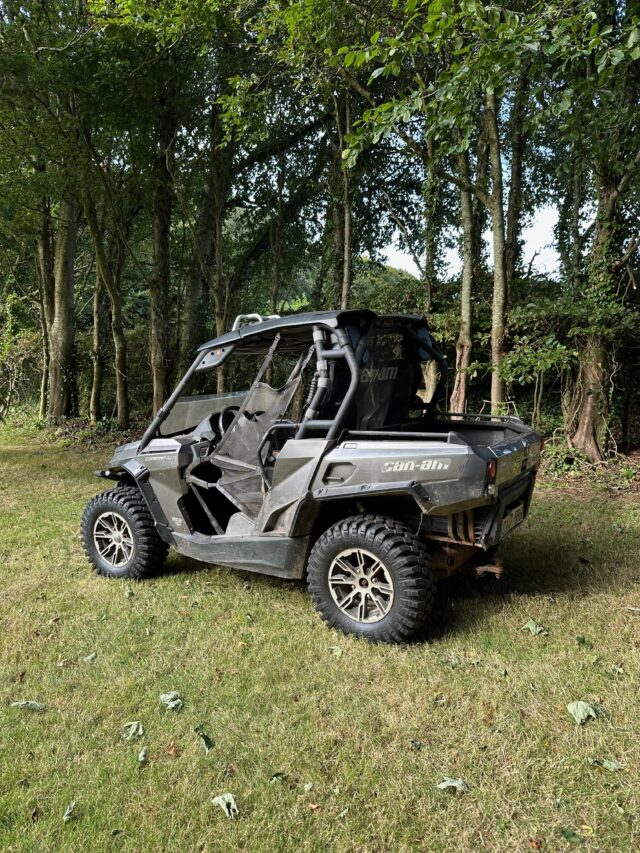 Can-Am Commander 6GCC SSV