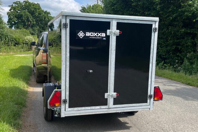 Boxxa Van Trailer 8’x5’x5′ Black/White