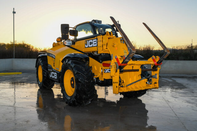 JCB 536-95 AgriXtra 2024