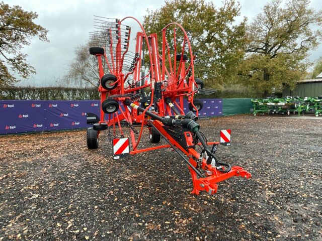 Lot 11: 2023 Kuhn GA8731+ Rotary Rake