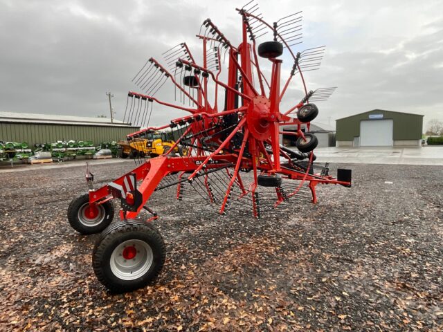 Lot 11: 2023 Kuhn GA8731+ Rotary Rake