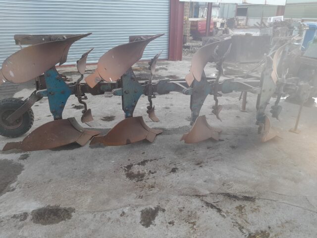 Ransome 4 furrow reversible plough