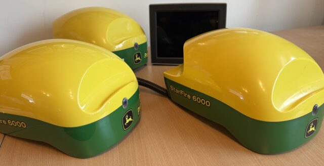 StarFire 6000 GPS Receiver and Display