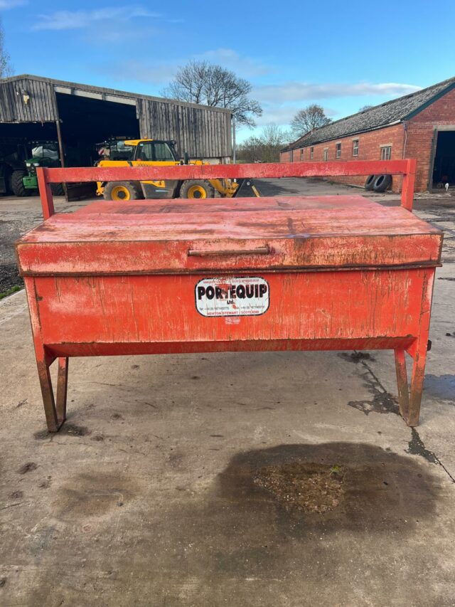 Portequip Calf Creep Feeder