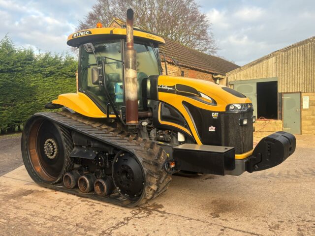 CAT 765C Challenger