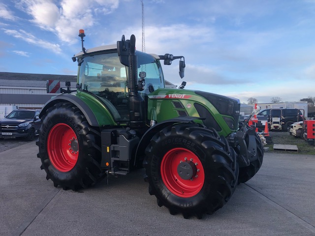 FE000421 FENDT 720 V GEN6 4WD TRACTOR