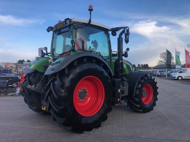 FE000421 FENDT 720 V GEN6 4WD TRACTOR
