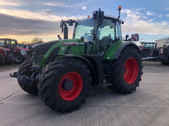 FE000427 FENDT 720 V GEN 6 TRACTOR