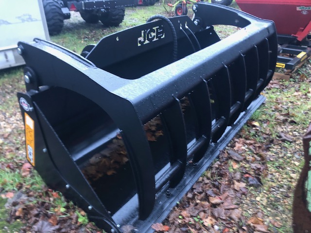 BM000604 2025 JCB 7′ 6″ MULTI SHOVEL