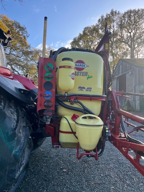 4M011679 2014 HARDI MASTER PLUS SPRAYER