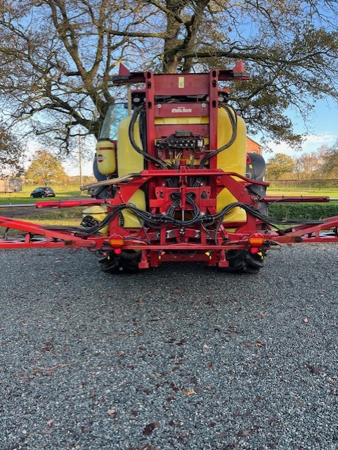 4M011679 2014 HARDI MASTER PLUS SPRAYER