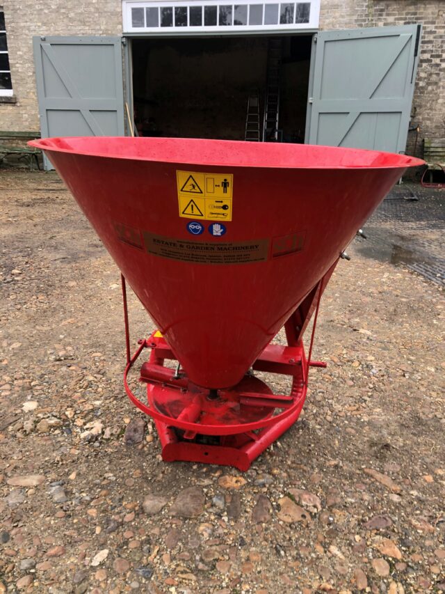 SCH 300 litre fertiliser spreader