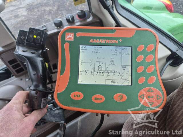 Amazone UX3200 28m Sprayer