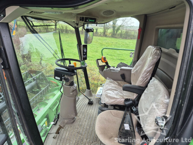 John Deere W540 Combine