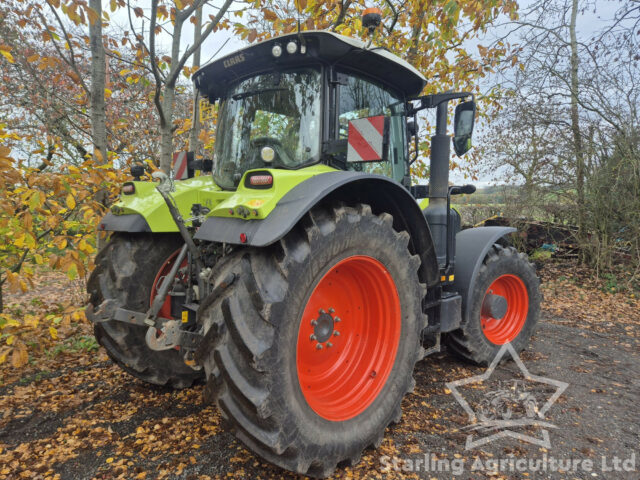 Claas Arion 660