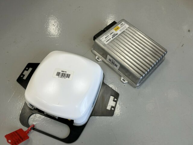 CNH LEVEL 3 AG392 RECEIVER AND NAV 3 CONTROLLER KIT