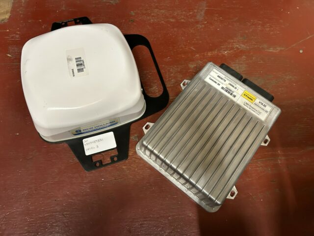 CNH LEVEL 3 AG392 RECEIVER AND NAV 3 CONTROLLER KIT