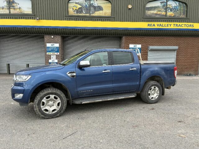 Lot 2048: Ford Ranger Double Cab Pick Up