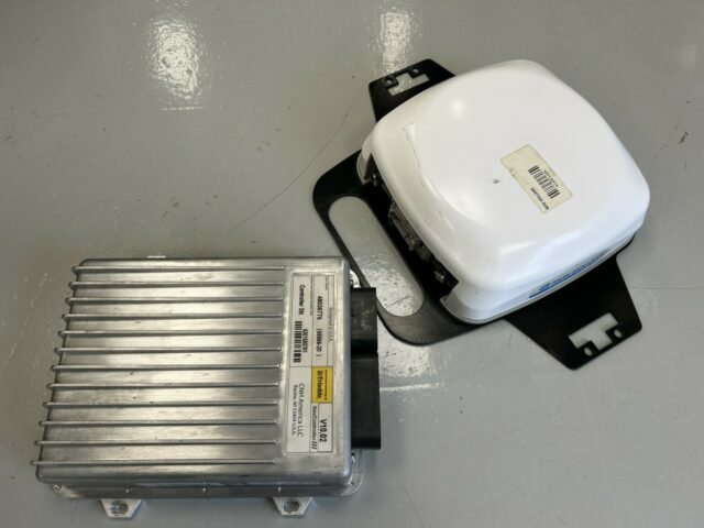 CNH LEVEL 3 AG392 RECEIVER AND NAV 3 CONTROLLER KIT