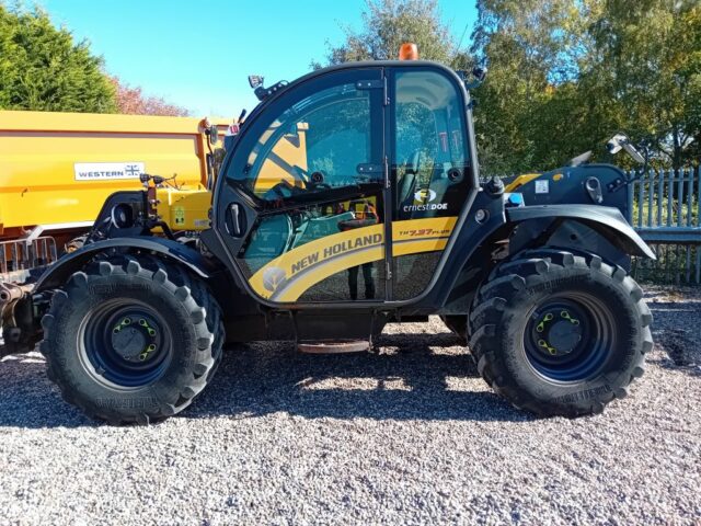 New Holland TH7.37