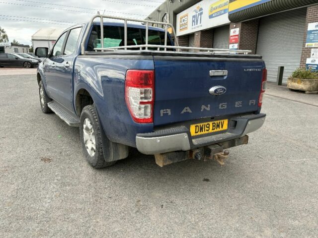 Lot 2048: Ford Ranger Double Cab Pick Up