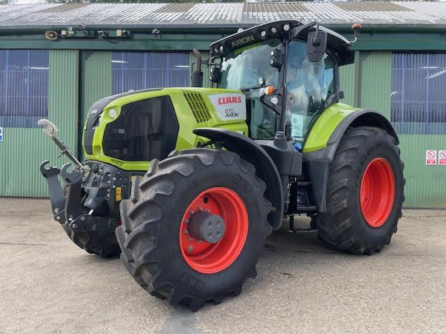 CLAAS AXION 870