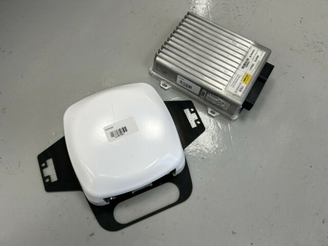 CNH LEVEL 3 AG392 RECEIVER AND NAV 3 CONTROLLER KIT