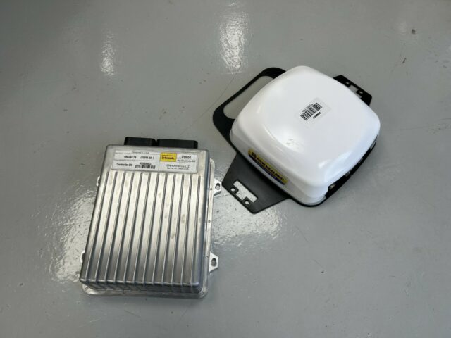 CNH LEVEL 3 AG392 RECEIVER AND NAV 3 CONTROLLER KIT