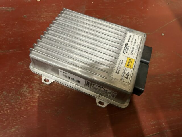 CNH LEVEL 3 AG392 RECEIVER AND NAV 3 CONTROLLER KIT