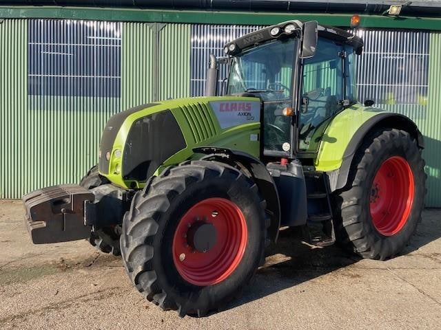 CLAAS AXION 810