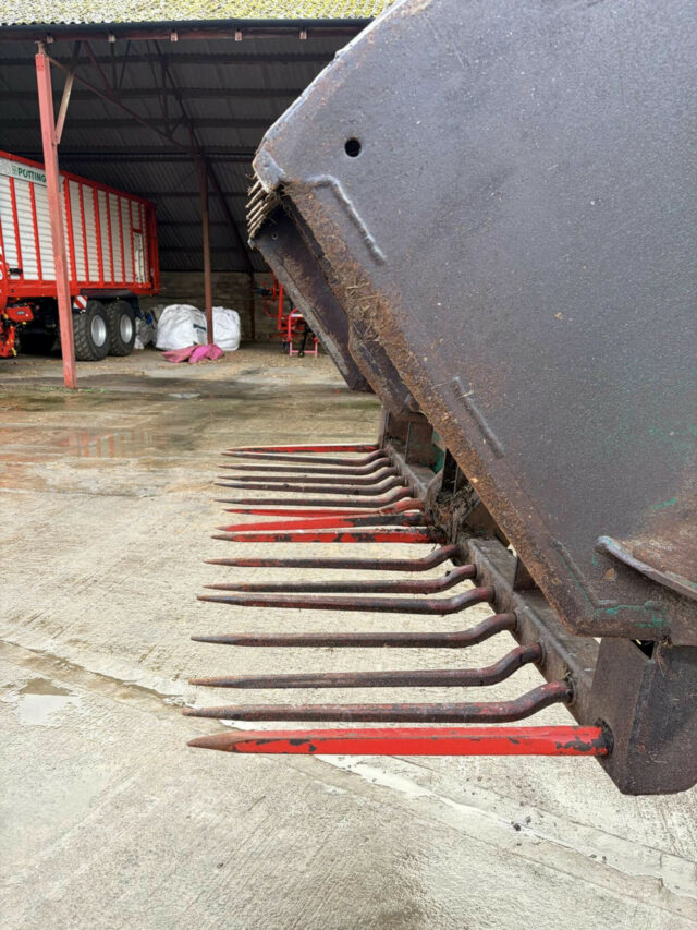 DUE IN: Albutt S220 Shear Grab For Sale