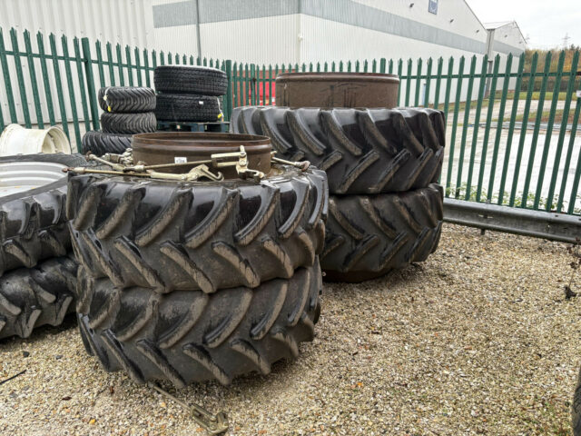 Full Set of Dual Wheels For Wheels