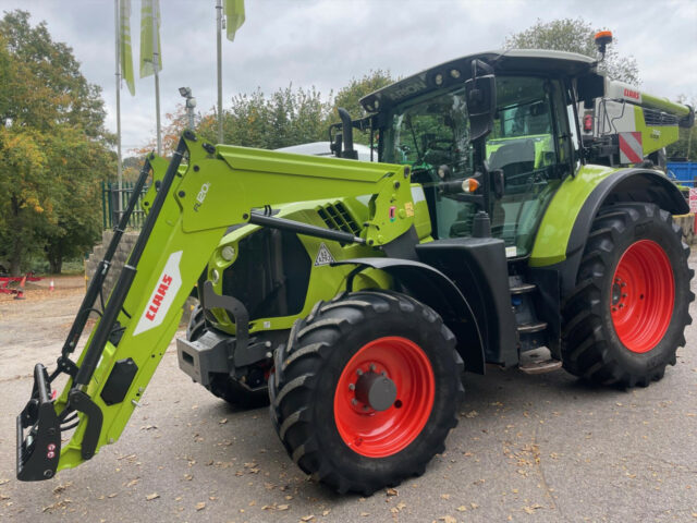 CLAAS ARION 630