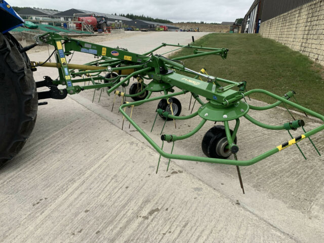 USED Krone KW5.52/4X7 4 Rotor Tedder For Sale
