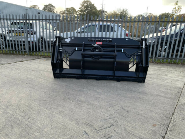 NEW Manitou Powergrab 2300 For Sale