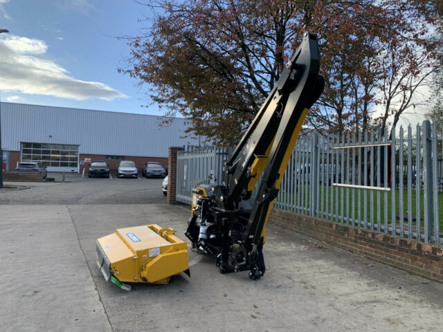NEW McConnel PA6067 Hedgecutter For Sale