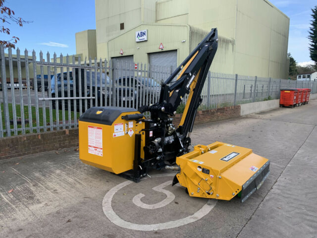 NEW McConnel PA6067 Hedgecutter For Sale