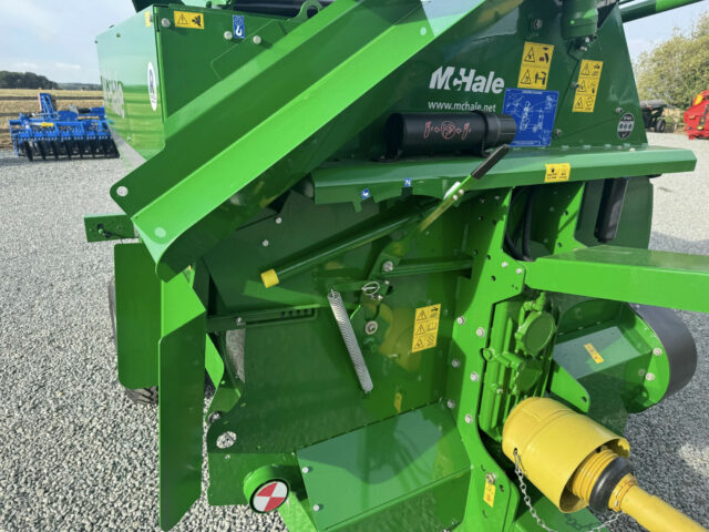 NEW McHale C460 Bale Shredder/Feeder For Sale
