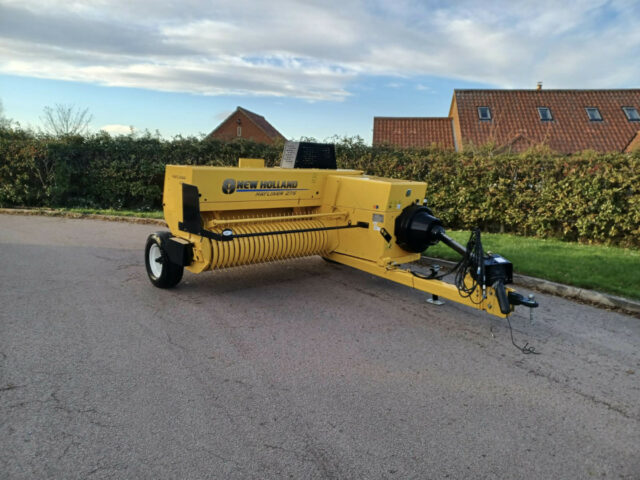 New Holland Hayliner 275 Conventional Baler For Sale