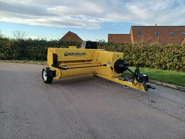 New Holland Hayliner 275 Conventional Baler For Sale
