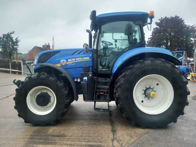 New Holland T7.245 Tractor For Sale