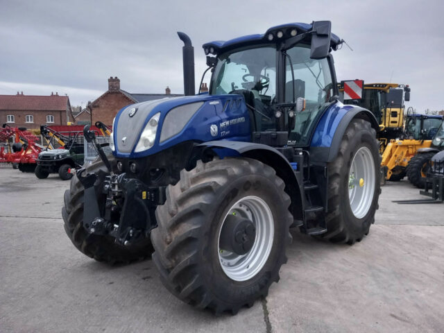 New Holland T7.300 Tractor For Sale