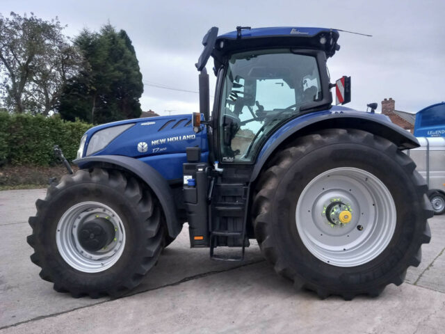 New Holland T7.300 Tractor For Sale